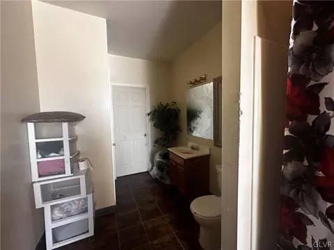 1306 E 4th St, Bethlehem, PA 18015 photo 46