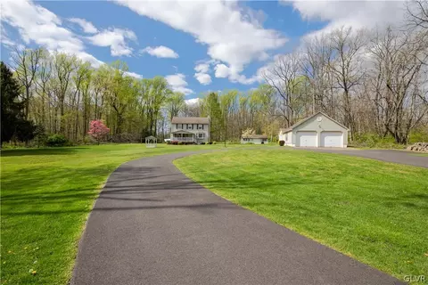95 E Zion Hil Rd, Quakertown, PA 18951