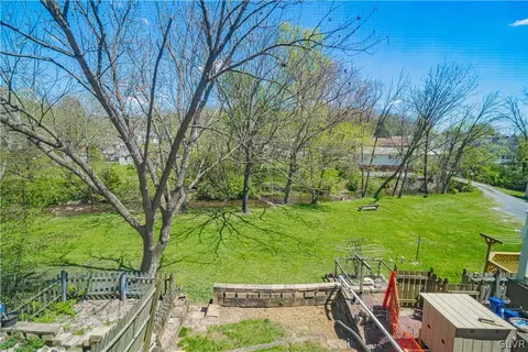 209 Old Forge Dr, Bath, PA 18014 photo 28