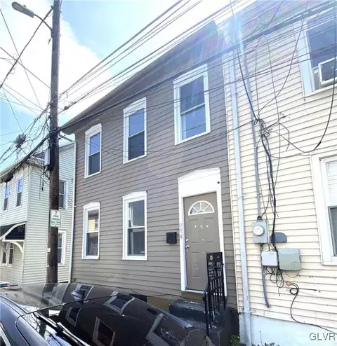 944 W Pine St, Allentown, PA 18102
