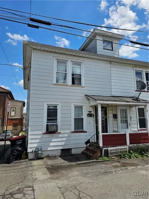 128 S 3rd St, Lehighton Borough, PA 18235
