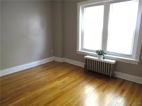1212 E 3rd St, Bethlehem, PA 18015 photo 18
