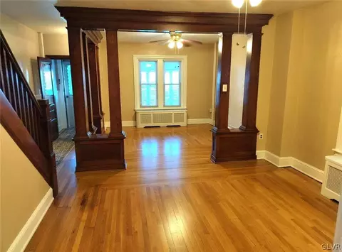 1212 E 3rd St, Bethlehem, PA 18015 photo 9