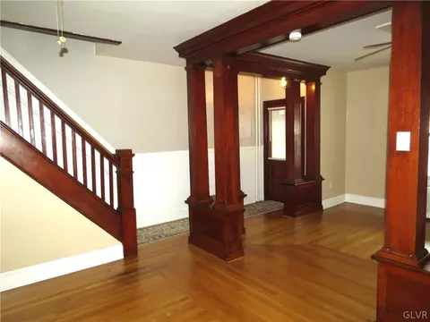 1212 E 3rd St, Bethlehem, PA 18015 photo 7
