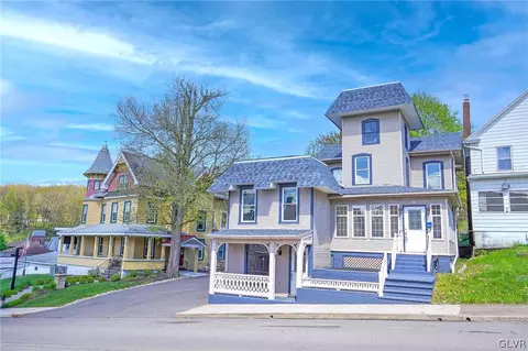 219 1st St, Weatherly, PA 18255