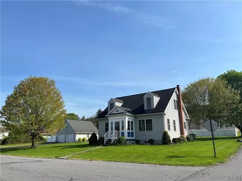 1961 Abbruzzi Ave, Bangor, PA 18013