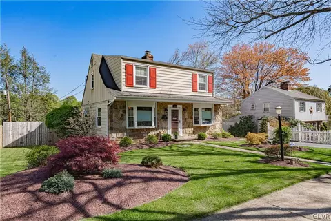 2844 Crest Ave S, Allentown, PA 18104