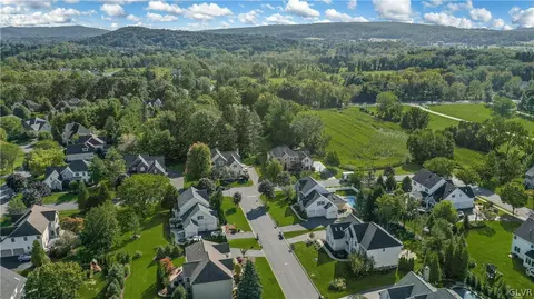 5150 Brooke Rd, Saucon Twp, PA 18034