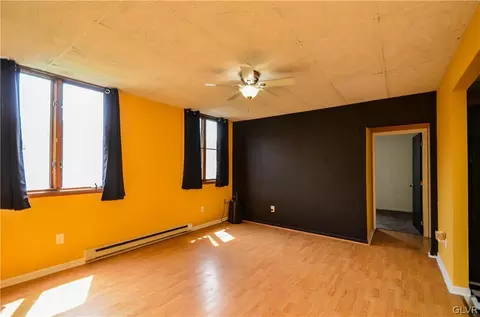 730 E Morton St, Bethlehem, PA 18015 photo 4