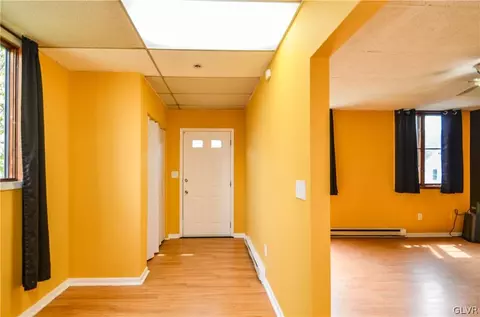 730 E Morton St, Bethlehem, PA 18015 photo 2