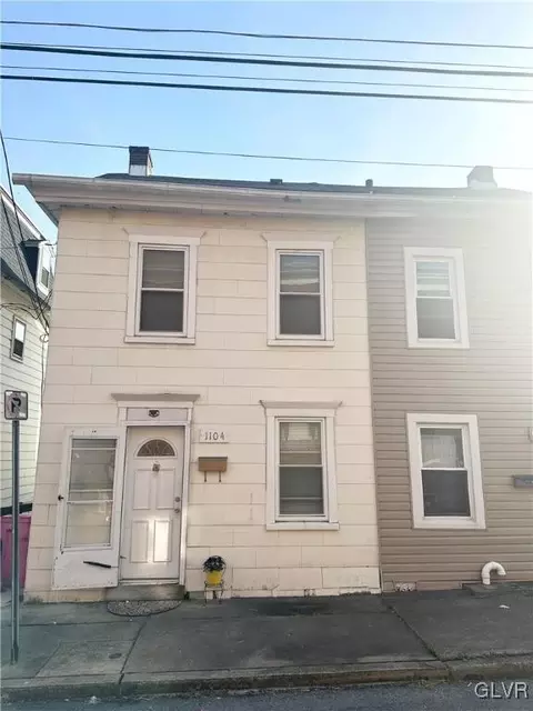 1104 Railroad St, Catasauqua, PA 18032