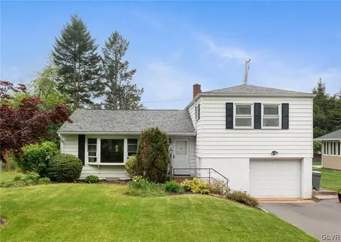 2627 Nottingham Rd, Bethlehem, PA 18017