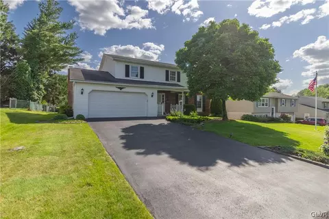 986 Hill Dr, Allentown, PA 18103
