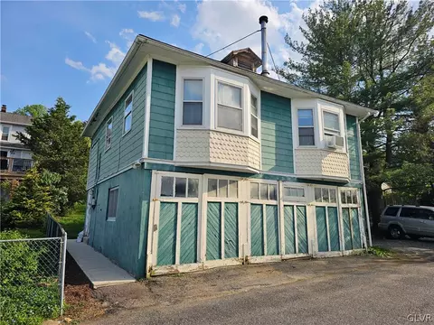 1219 Moravia St, Fountain Hill, PA 18015
