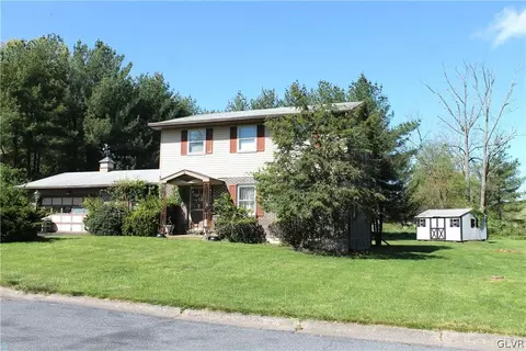 108 Hillside Dr, Coopersburg, PA 18036