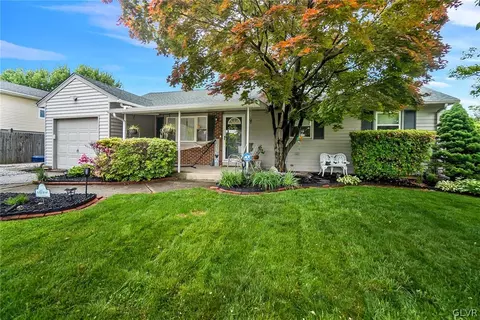 2849 Green Acres Dr, Allentown, PA 18103