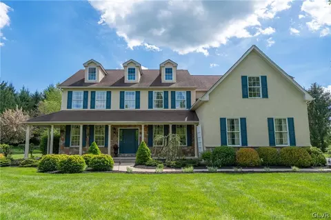 2980 Shirley Ln, Springfield, PA 18081