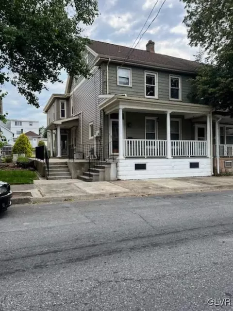 739 2nd St, Catasauqua, PA 18032