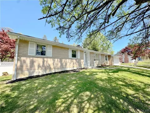 1725 Maple Ave, Bethlehem, PA 18015