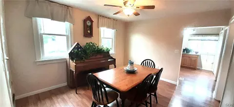 232 E High St, Hellertown, PA 18055 photo 7