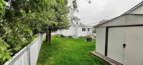 232 E High St, Hellertown, PA 18055 photo 24