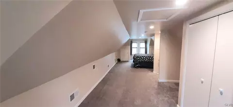 232 E High St, Hellertown, PA 18055 photo 18