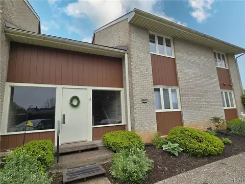 311 Carver Dr, Bethlehem, PA 18017
