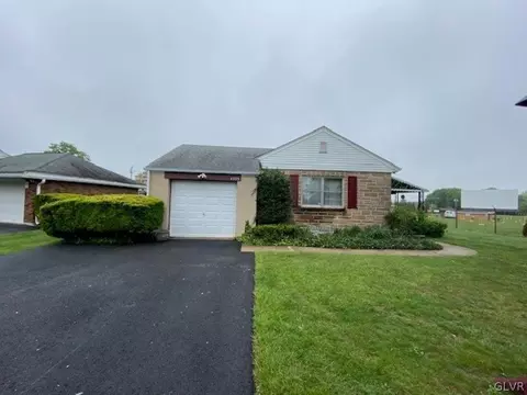 4555 Daisy Ave, North Whitehall Twp, PA 18069