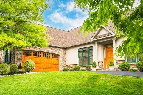 5799 Sabrina Cir, Allentown, PA 18104