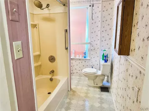 416 E Laurel St, Bethlehem, PA 18018 photo 7
