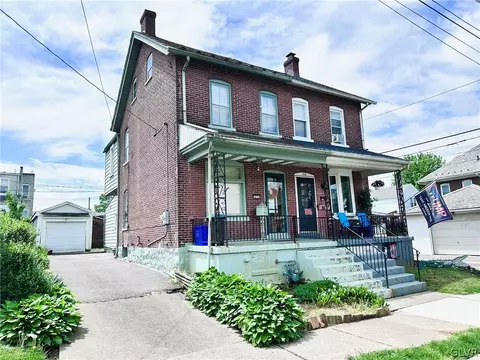 416 E Laurel St, Bethlehem, PA 18018 photo 2