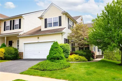135 Willow Dr, Palmer Township, PA 18045
