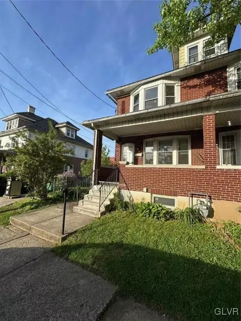 611 S Lynn St, Fountain Hill, PA 18015