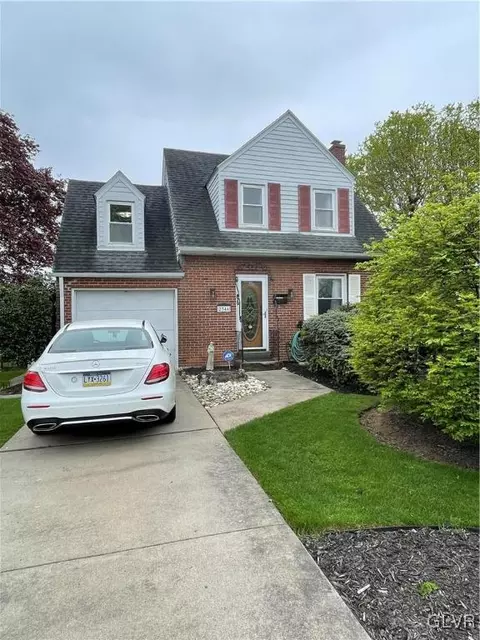 2346 W Mosser St, Allentown, PA 18104