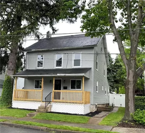 1922 Lincoln St, Bethlehem, PA 18017