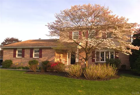 3598 Dartmouth Dr, Bethlehem, PA 18020