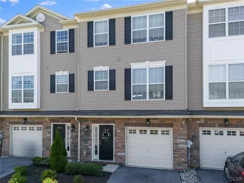 7025 Pioneer Dr, Macungie, PA 18062