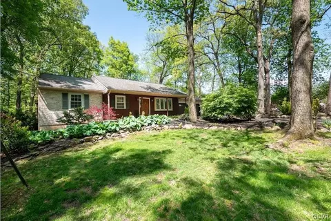 3215 Woodlea Rd, North Whitehall Twp, PA 18069
