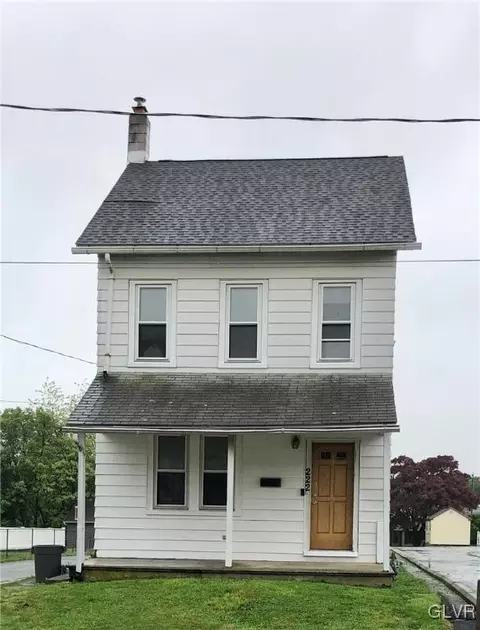 222 Quarry St, Fullerton, PA 18052