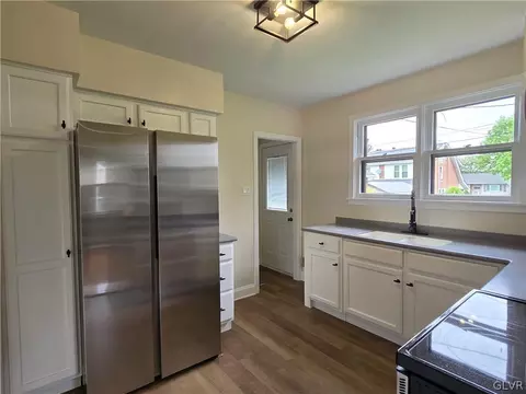 41 Keppel Ave, West Lawn, PA 19609 photo 13
