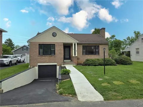 41 Keppel Ave, West Lawn, PA 19609 photo 2
