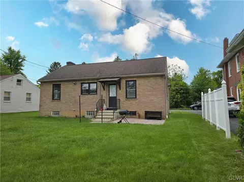 41 Keppel Ave, West Lawn, PA 19609 photo 7