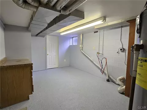 41 Keppel Ave, West Lawn, PA 19609 photo 38
