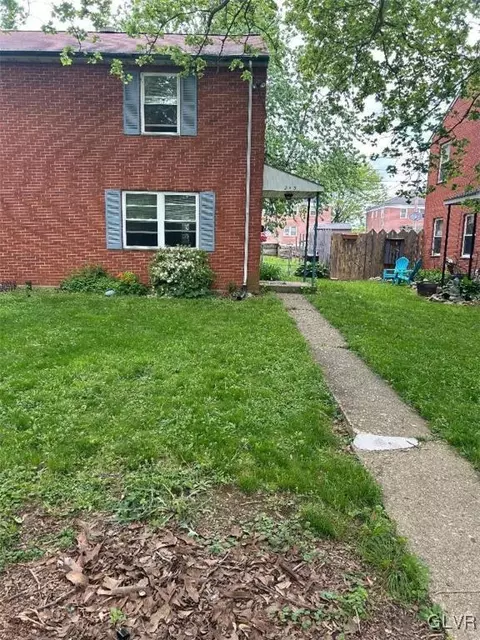 213 Palmer St, Easton, PA 18042