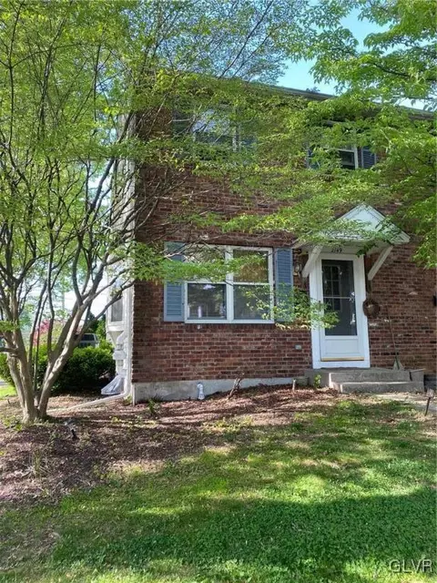 2149 W Allen St, Allentown, PA 18104