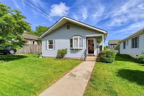 233 4th St, West Easton, PA 18042