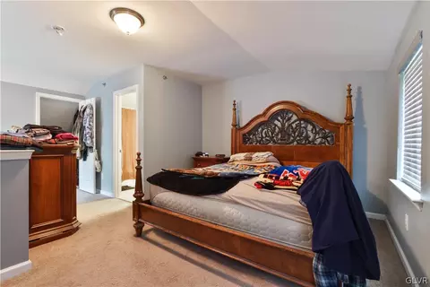 1530 Greystone Pl, Hellertown, PA 18055 photo 8