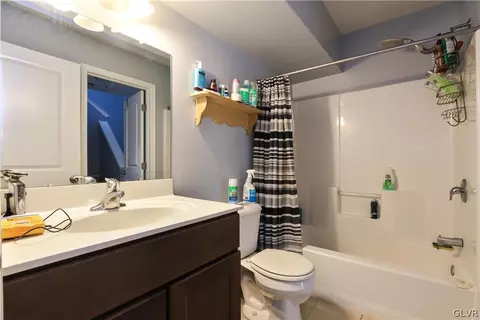 1530 Greystone Pl, Hellertown, PA 18055 photo 11