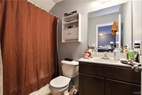 1530 Greystone Pl, Hellertown, PA 18055 photo 9