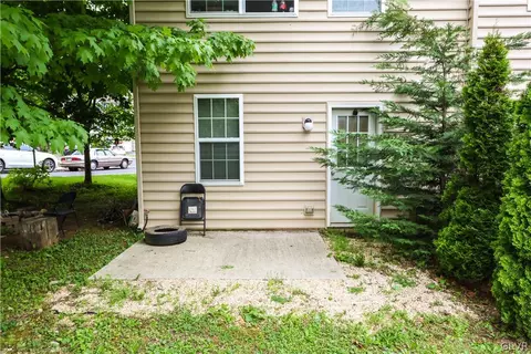 1530 Greystone Pl, Hellertown, PA 18055 photo 15